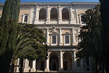 Palazzo Farnese. Fachada hacia el jardín