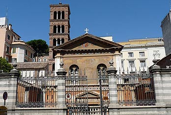 Santa Pudenciana. Exterior