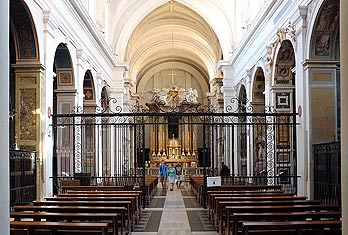 Trinità dei Monti. Interior