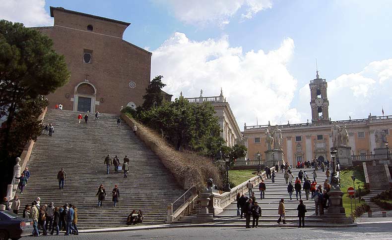 Piazza del Campidoglio en Roma e iglesia de Ara Coeli