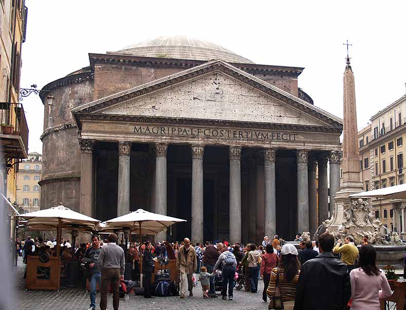 Monumentos En Roma Italia