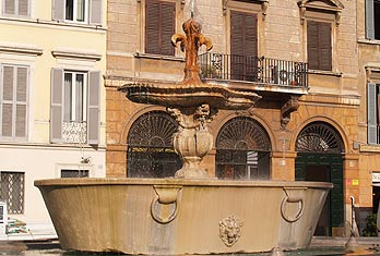Fuentes de la Plaza Farnese