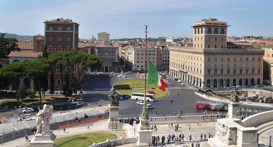 Monumento a Vittorio Emanuele II (Vittoriano), en la Plaza Venecia