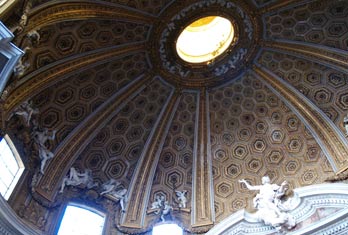 Sant'Andrea al Quirinale. Cúpula interior