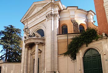 Sant'Andrea al Quirinale. Fachada