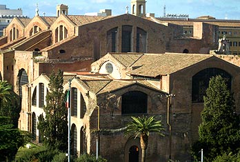 Santa María de los Ángeles. Naves vistas desde el exterior